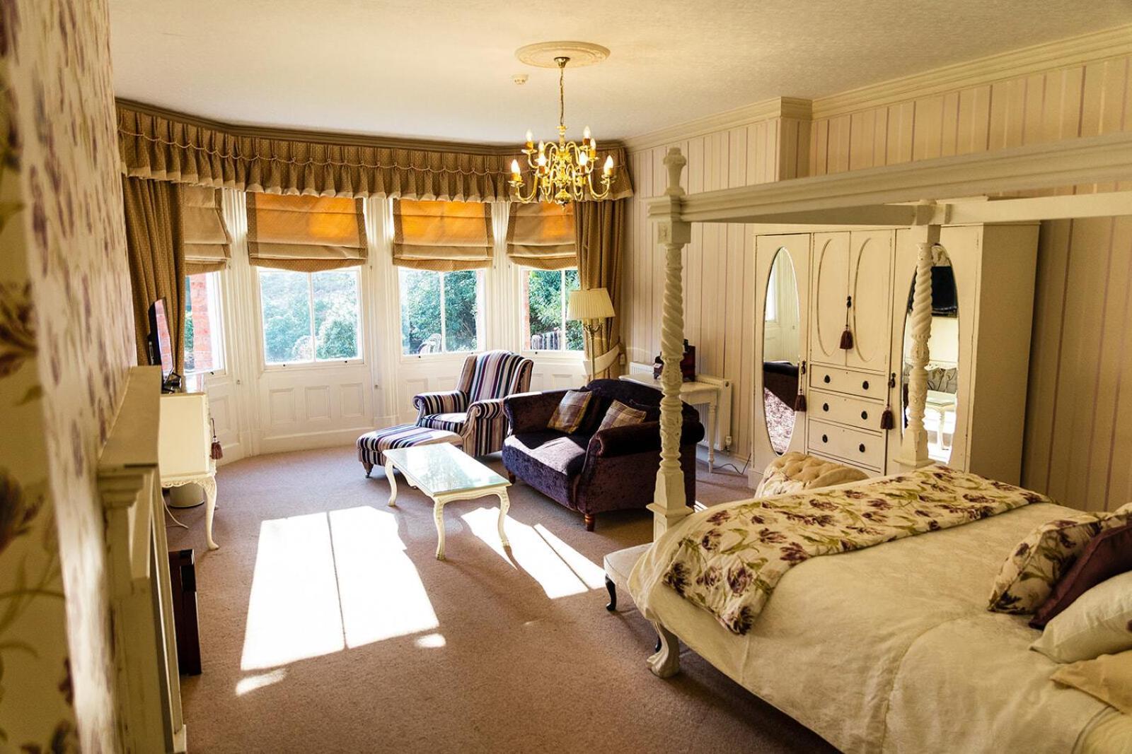 בודלי Kateshill House Bed & Breakfast מראה חיצוני תמונה
